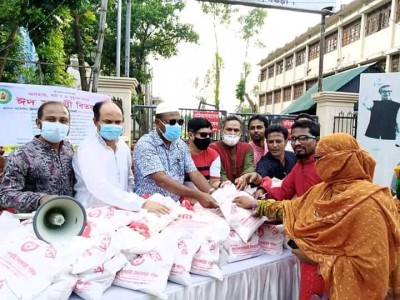 বগুড়ায় ল্যাবরেটরী টেকনোলজিষ্ট পরিষদ কেন্দ্রীয় কমিটির ঈদ সামগ্রী বিতরণ বগুড়ায় ল্যাবরেটরী টেকনোলজিষ্ট পরিষদ কেন্দ্রীয় কমিটির ঈদ সামগ্রী বিতরণ